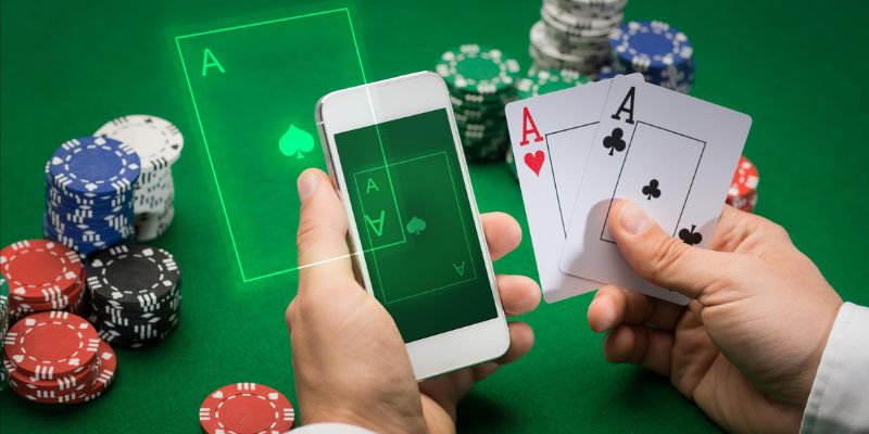 Chơi poker NET88: Chọn ra 3 lá bài điểm cao nhất